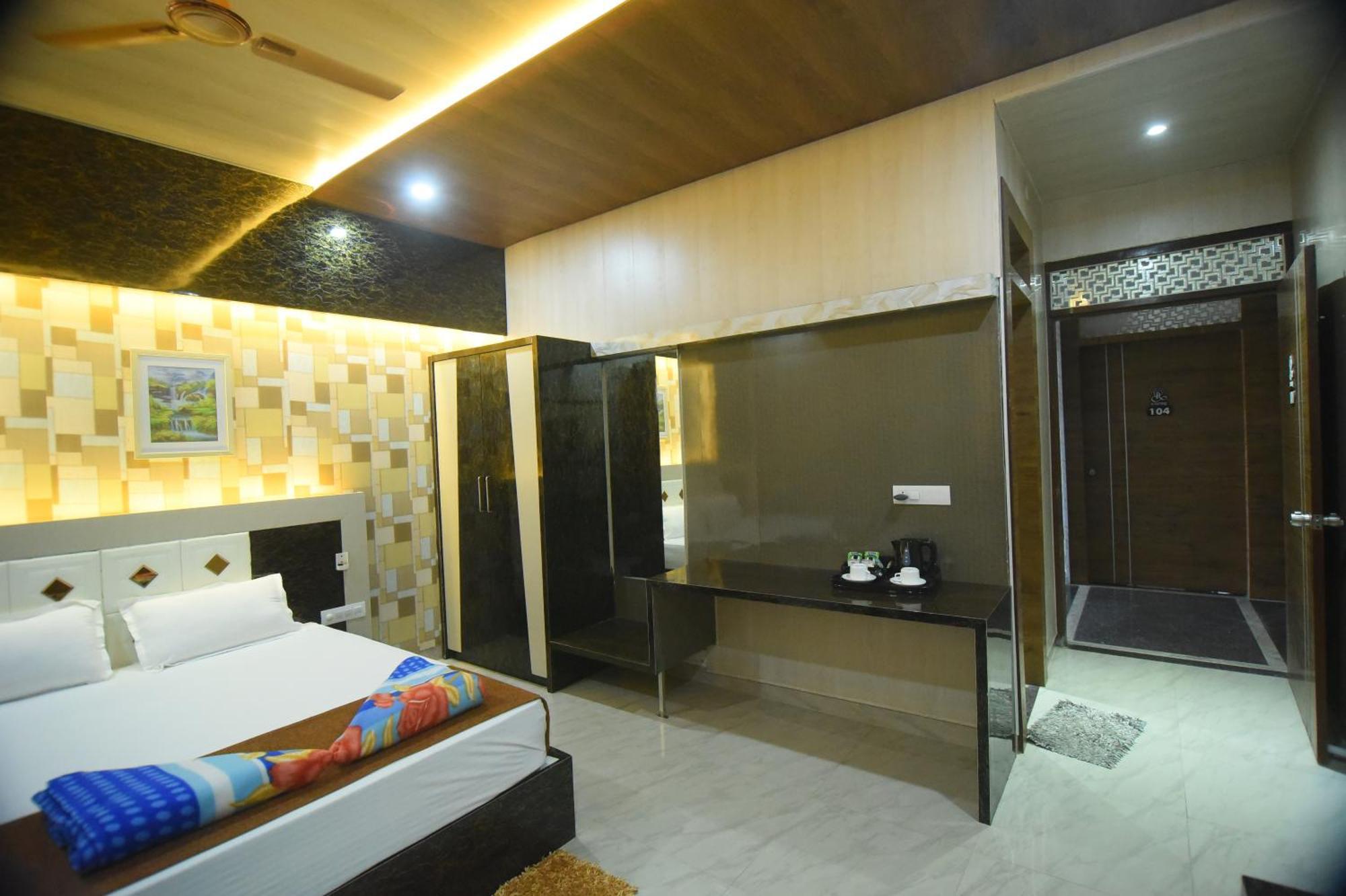 R Empire Revtree Hotel ดาวันเกเร ภายนอก รูปภาพ