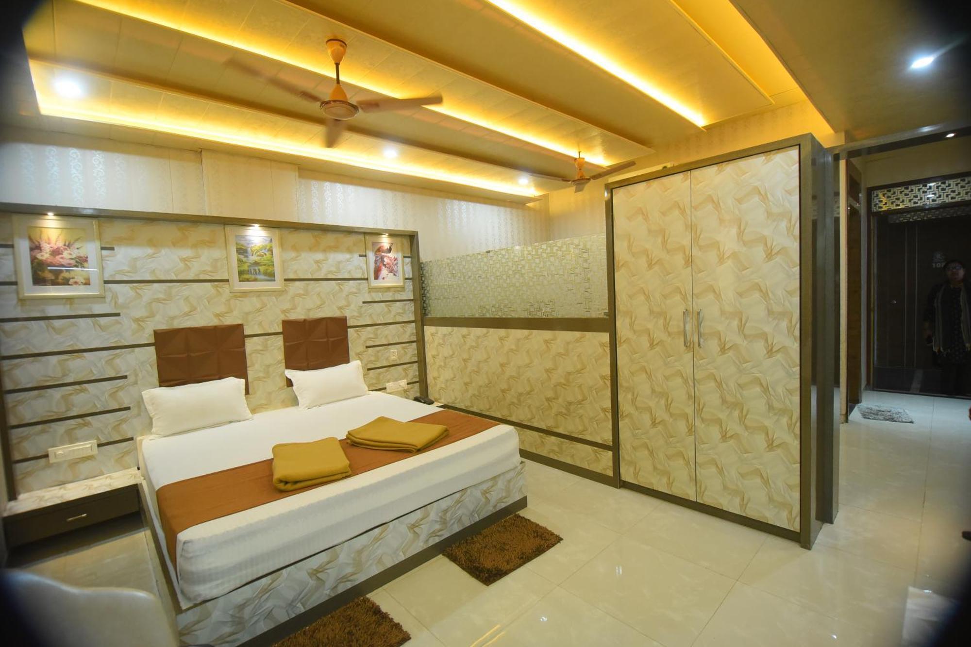 R Empire Revtree Hotel ดาวันเกเร ภายนอก รูปภาพ